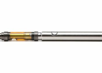 Online Vs Offline – Where to Find the Best THC Pens