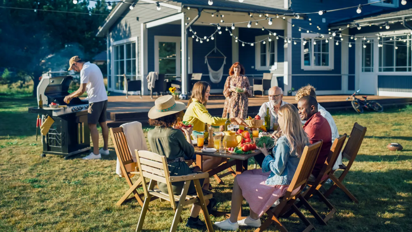 10 Things People Notice Before They Even Walk Through the Door